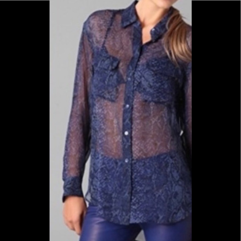 PRISTINE ‼️ EQUIPMENT SNAKE PRINT SILK BLOUSE ‼️